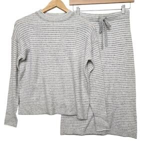 J Crew Re-Imagined Soft Fuzzy Wool Blend Gray Striped Pullover Crew Sweater XXS
